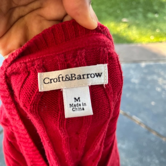 Vibrant Red V-Neck Women's Sweater by Croft  & Barrow Size Medium - Picture 5 of 5